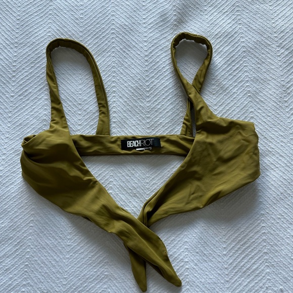 Free People, Beach Riot bikini. Worn Once size small bikini. - Picture 2 of 3